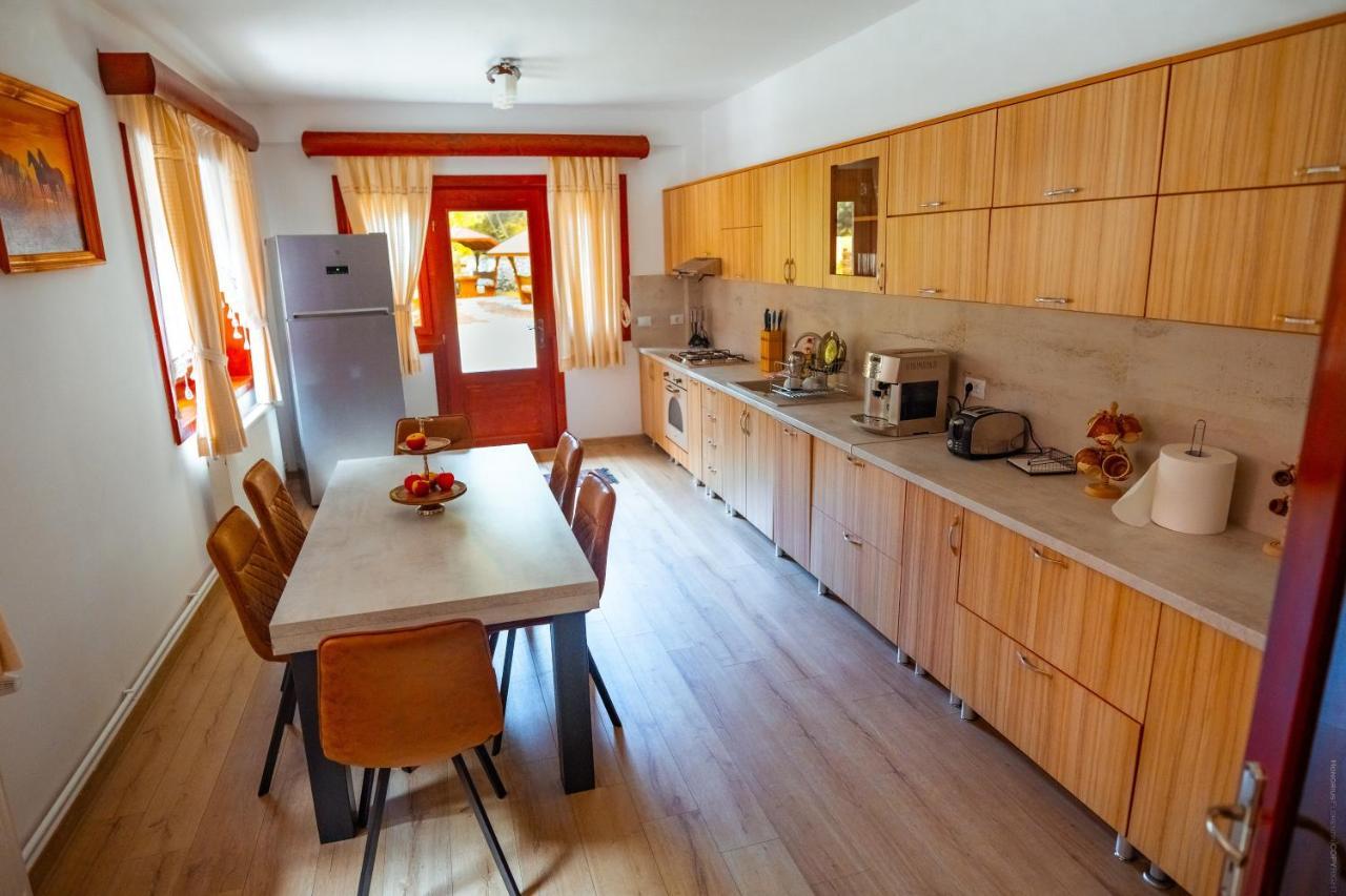 Casa Cheile Dambovicioarei - Cabana 2 Dâmbovicioara Bagian luar foto