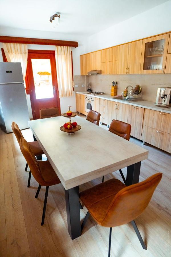 Casa Cheile Dambovicioarei - Cabana 2 Dâmbovicioara Bagian luar foto